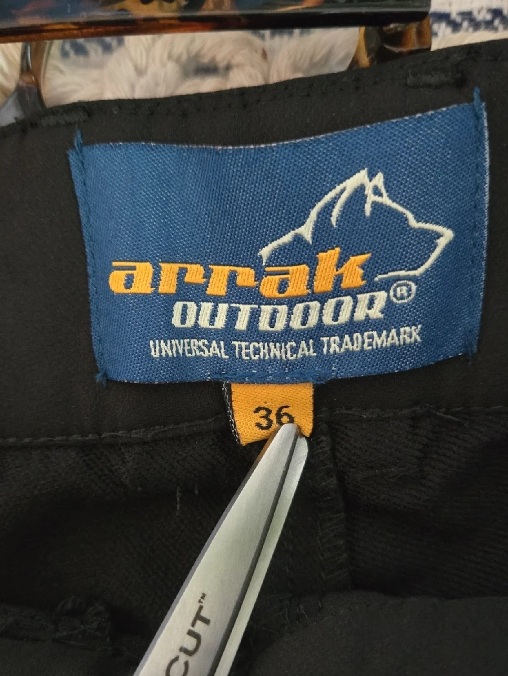 arrak comfortable black